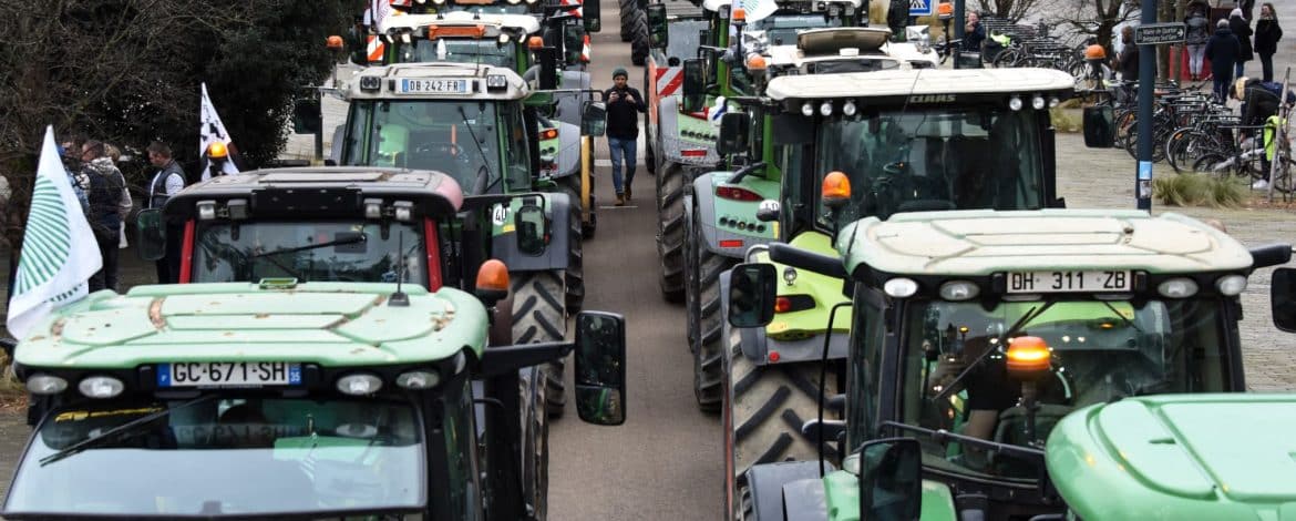 , DIRECT. Colère des agriculteurs : les blocages se poursuivent, la tension monte à Bruxelles